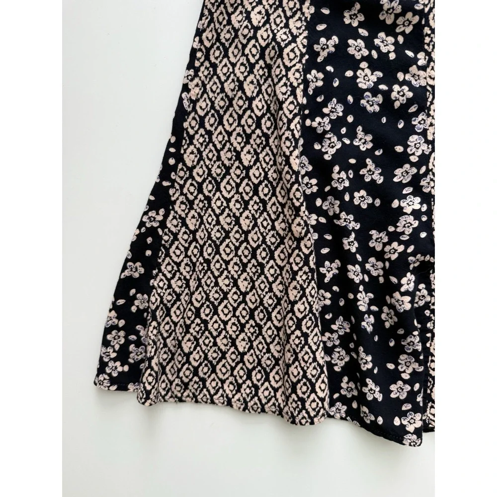 Miami Dark Floral Mini Skirt Womens Medium Y2K 90s Summer Casual Travel Twee